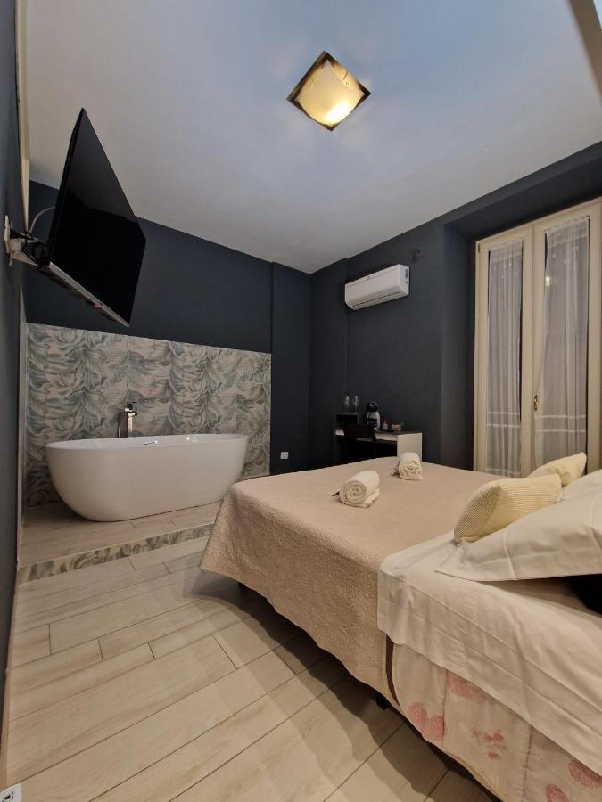 Apartments Amica Таранто Экстерьер фото